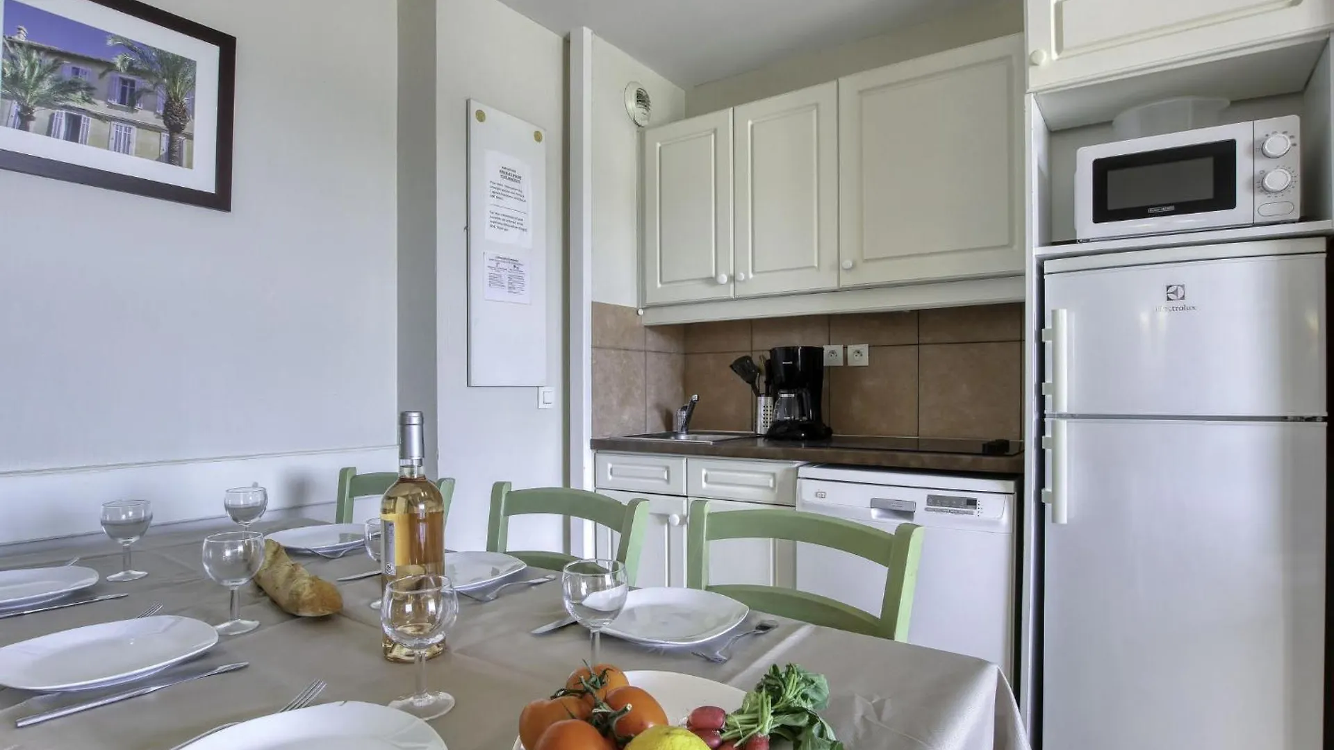 Apartment Les Rivages De Coudouliere-31 By Interhome Six-Fours-les-Plages 0*,  França